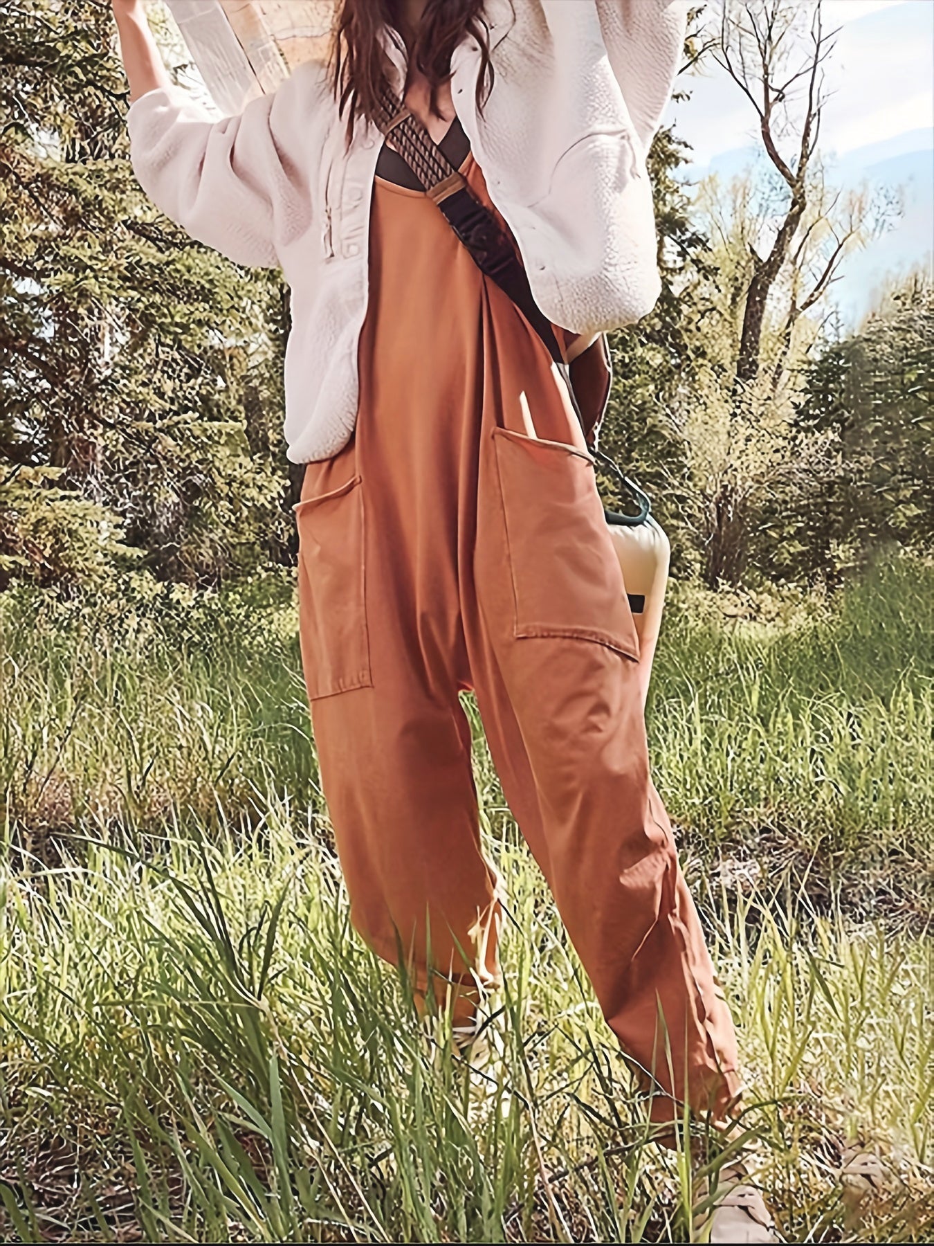 Summer Loose Sleeveless Jumpsuit | High-Sense Spaghetti Strap Long Pant Romper | Trendy Minimalist Wide-Leg Jumpsuit with Pockets & Zipper | Luxury-Label Statuesque Radiant Apparel | 2026 High-Fashion Emerald-Luxe Essential